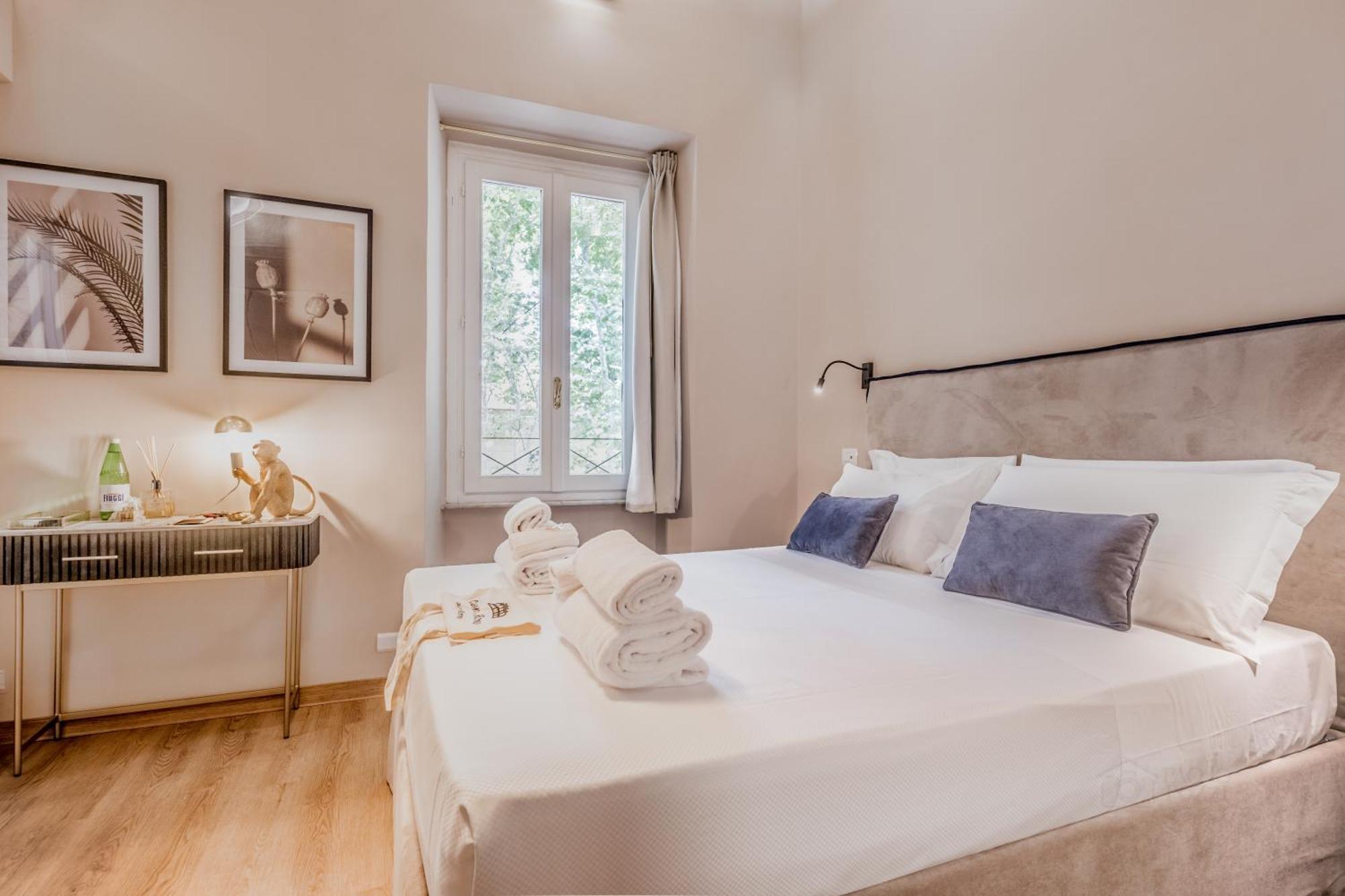 Queen Of Rome Luxury Rooms Exterior photo