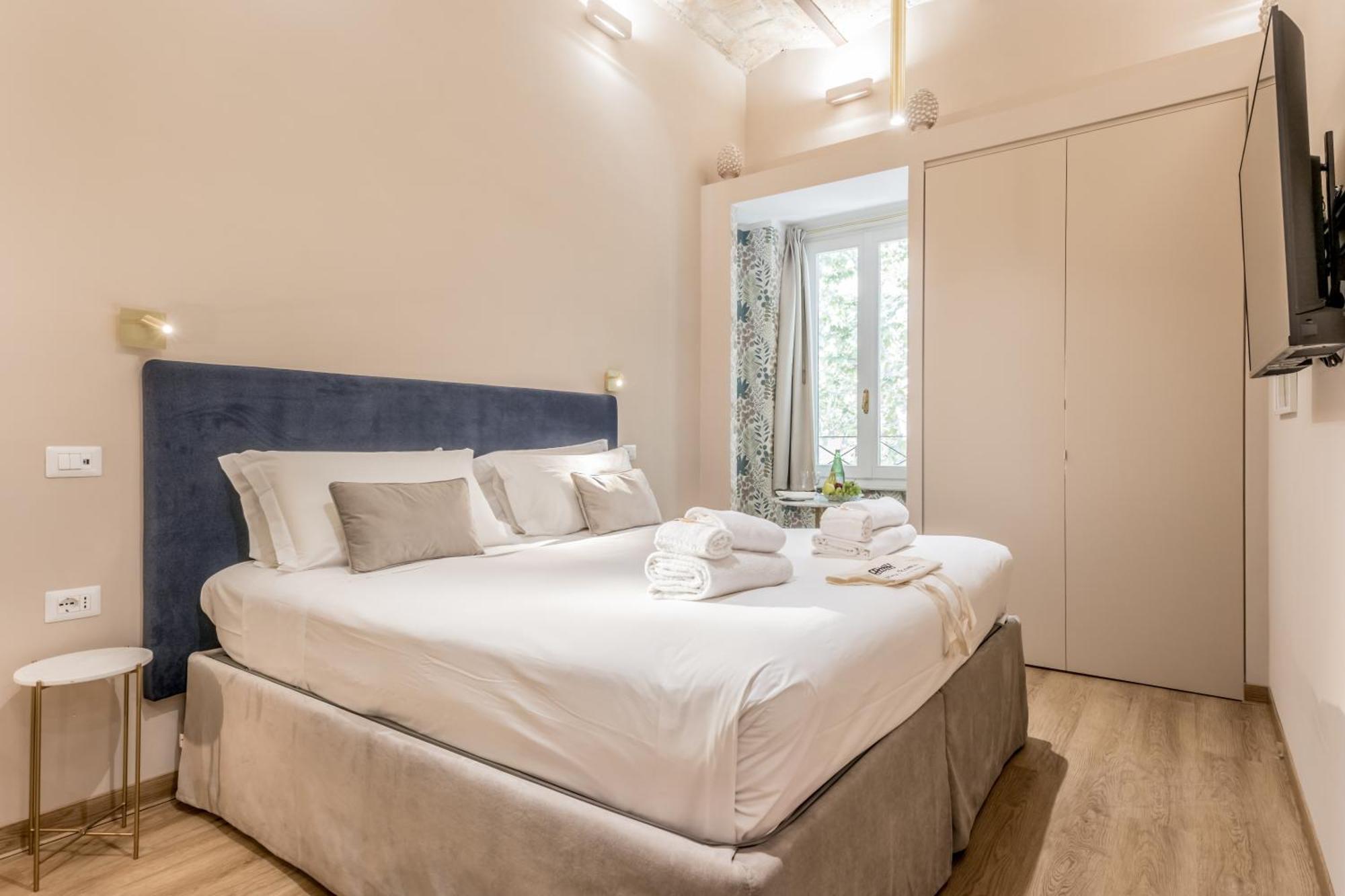 Queen Of Rome Luxury Rooms Exterior photo