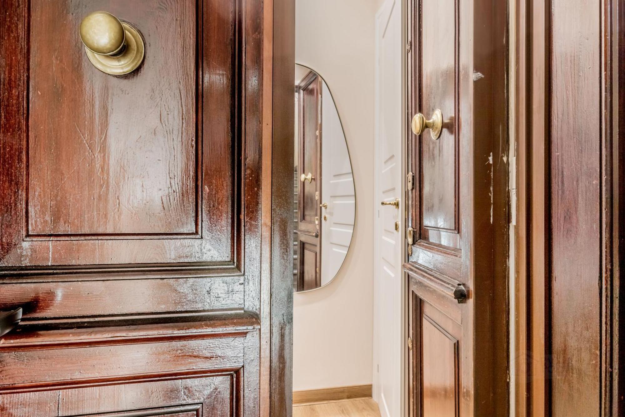Queen Of Rome Luxury Rooms Exterior photo