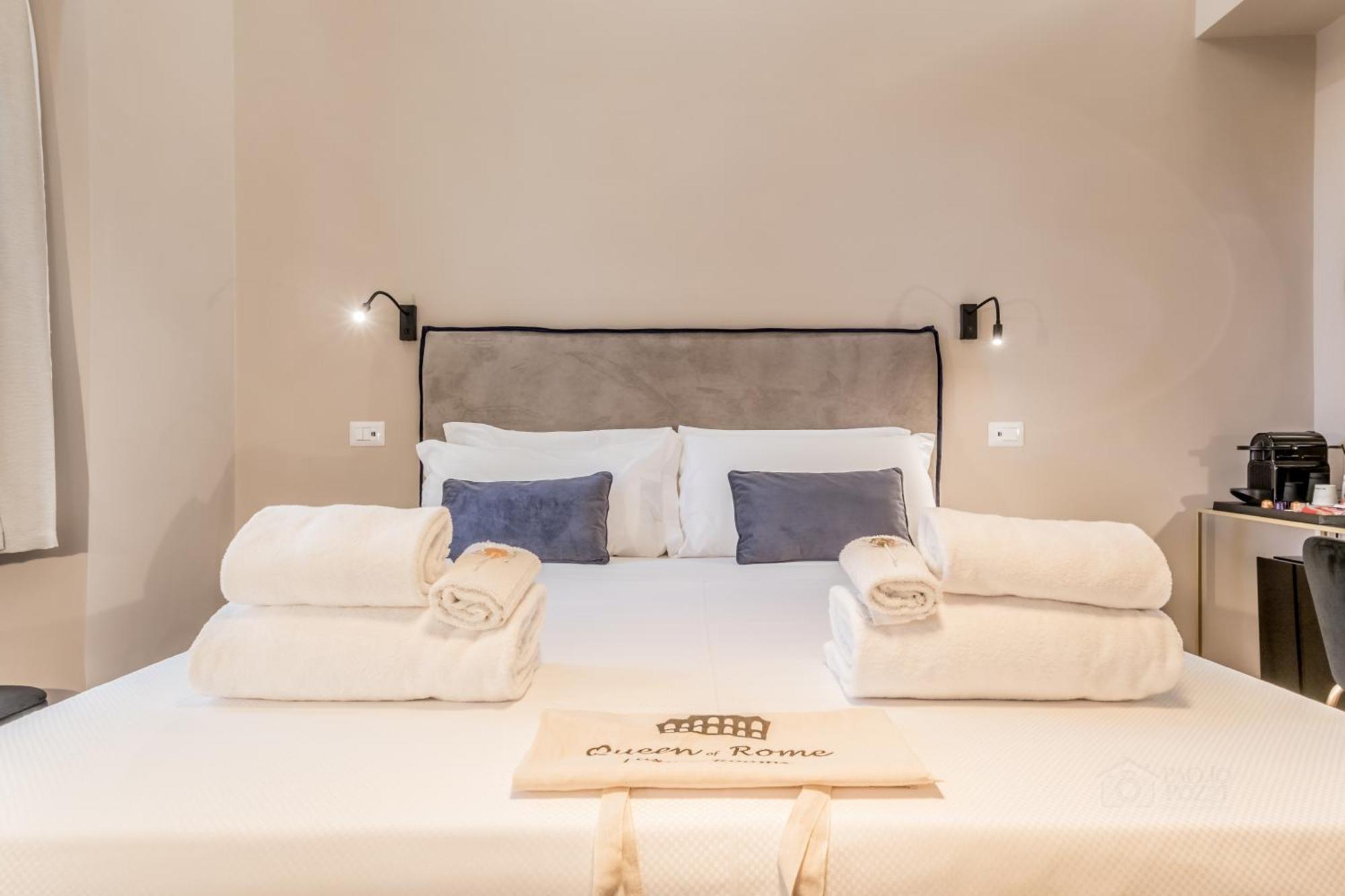 Queen Of Rome Luxury Rooms Exterior photo